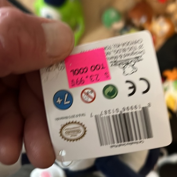 Character from super Mario brothers 3-D brand new tags still on it - Picture 4 of 5